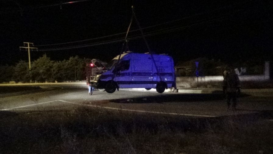 Hasta Nakli İçin Yola Çıkan Ambulans Kaza Yaptı! Hasta Nakli İçin Yola Çıkan Ambulans Kaza Yaptı!