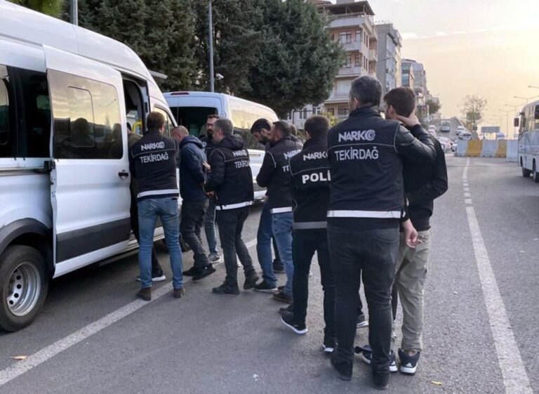 Polisten Şok Uyuşturucu Operasyonu: 10 Gözaltı