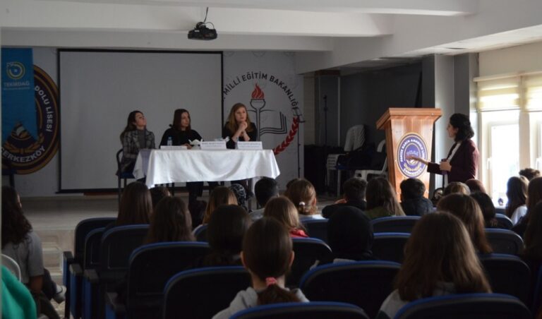 Çerkezköy Kadın Danışma Merkezi Çalışanları Meslek Tanıtım Günlerine Katıldı