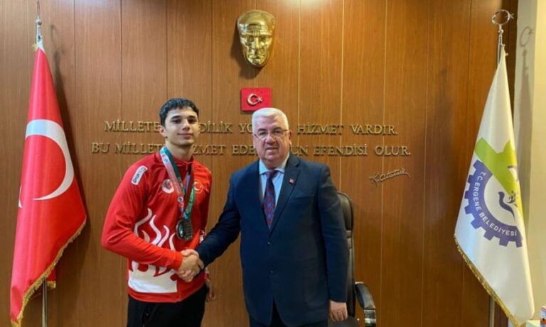 Ergene Belediye Başkanı Rasim Yüksel Ergeneli Milli Sporcuları Misafir Etti