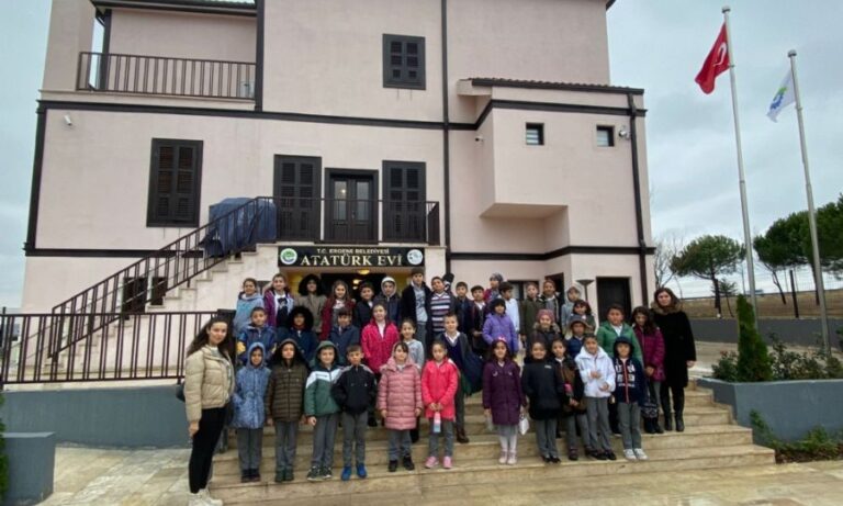 Ergene Belediyesi Atatürk Evi’ne öğrencilerden ziyaret