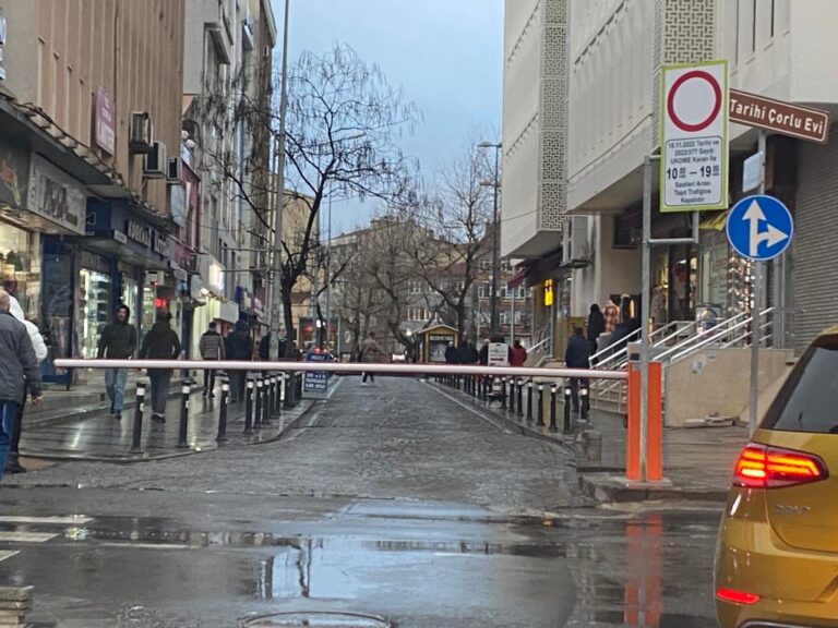 Bu Yol Araç Trafiğine Kapatıldı!