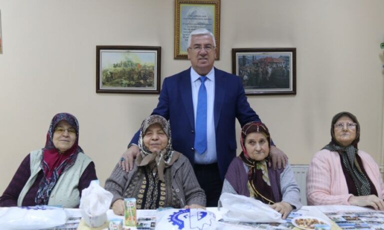 Başkan Yüksel Huzur Evi Sakinlerini Unutmadı