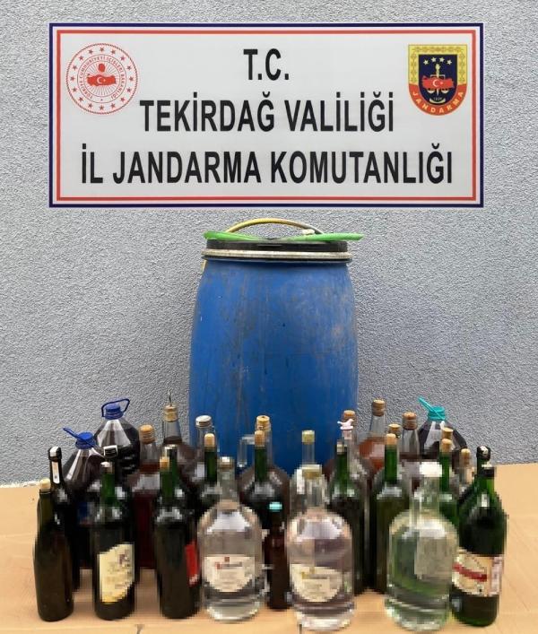 98 Litre Kaçak İçki Ele Geçirildi