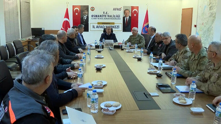 Bakan Akar, Osmaniye’de depremzedelerle bir araya geldi | Kahramanmaraş, Gaziantep, Şanlıurfa, Diyarbakır, Adana, Adıyaman, Osmaniye, Hatay, Kilis, Malatya