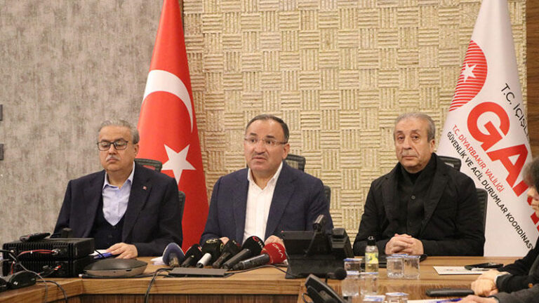 Bakan Bozdağ: İhmali olan 245 şüpheliden 45’i tutuklandı | Kahramanmaraş, Gaziantep, Şanlıurfa, Diyarbakır, Adana, Adıyaman, Osmaniye, Hatay, Kilis, Malatya