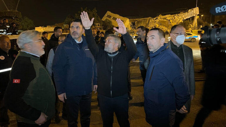 Bakan Kurum: 173 bin bina yıkık, acil yıkılacak, ağır hasarlı | Kahramanmaraş, Gaziantep, Şanlıurfa, Diyarbakır, Adana, Adıyaman, Osmaniye, Hatay, Kilis, Malatya