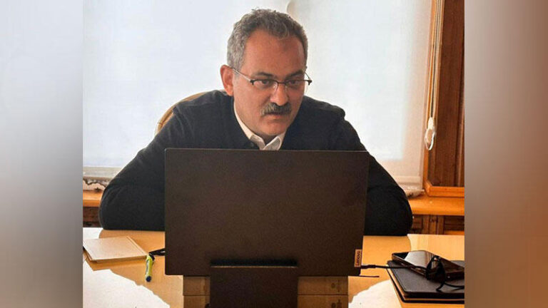 Bakan Özer: Deprem bölgesinden nakil olan öğrencilerde devam şartı aranmayacak | Kahramanmaraş, Gaziantep, Şanlıurfa, Diyarbakır, Adana, Adıyaman, Osmaniye, Hatay, Kilis, Malatya