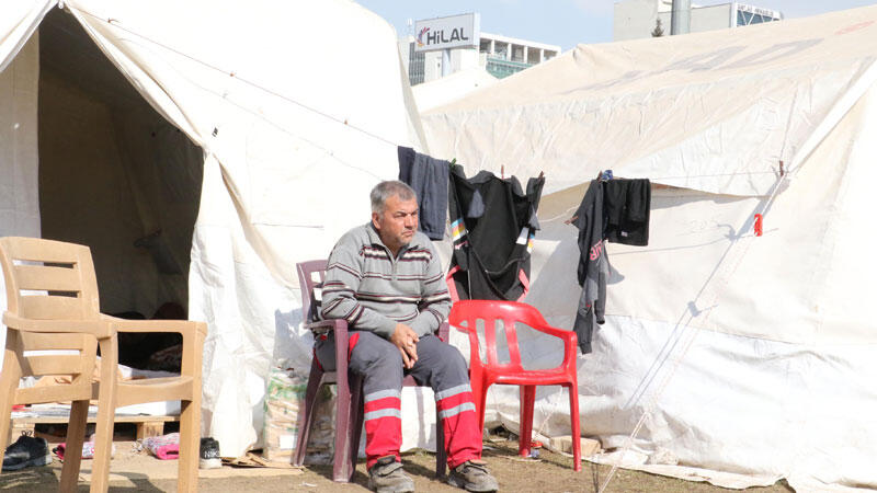 Depremde eşi, oğlu, gelini ve torununu kaybetti: Küçük kıyameti yaşadık | Kahramanmaraş, Gaziantep, Şanlıurfa, Diyarbakır, Adana, Adıyaman, Osmaniye, Hatay, Kilis, Malatya Depremde eşi, oğlu, gelini ve torununu kaybetti: Küçük kıyameti yaşadık | Kahramanmaraş, Gaziantep, Şanlıurfa, Diyarbakır, Adana, Adıyaman, Osmaniye, Hatay, Kilis, Malatya