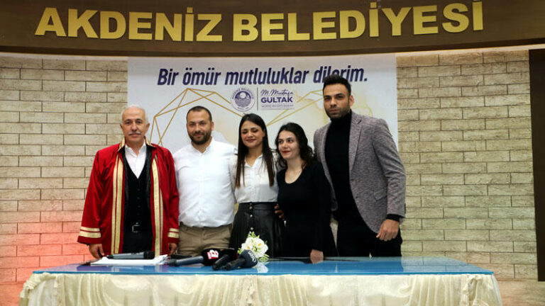 Depremzede çiftler, Mersin’de evlendi | Kahramanmaraş, Gaziantep, Şanlıurfa, Diyarbakır, Adana, Adıyaman, Osmaniye, Hatay, Kilis, Malatya