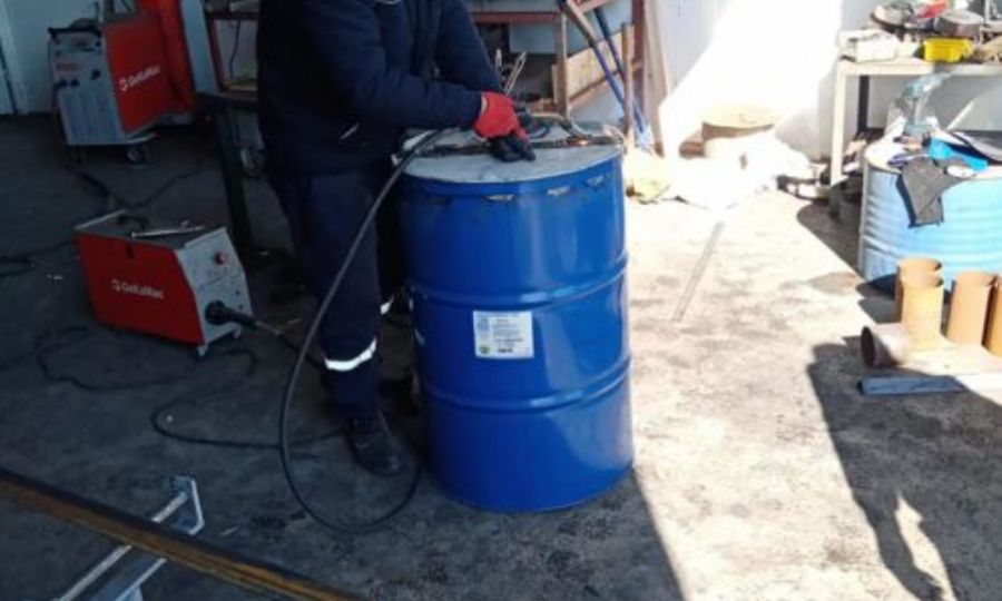Ergene Belediyesi Depremzedeler İçin Soba Üretiyor Ergene Belediyesi Depremzedeler İçin Soba Üretiyor