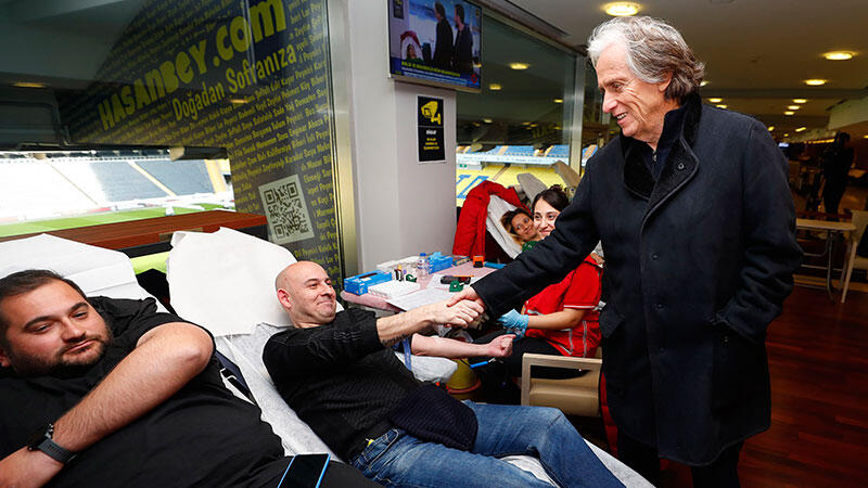 Jorge Jesus, kan bağışı kampanyasına destek verdi | Kahramanmaraş, Gaziantep, Şanlıurfa, Diyarbakır, Adana, Adıyaman, Osmaniye, Hatay, Kilis, Malatya Jorge Jesus, kan bağışı kampanyasına destek verdi | Kahramanmaraş, Gaziantep, Şanlıurfa, Diyarbakır, Adana, Adıyaman, Osmaniye, Hatay, Kilis, Malatya