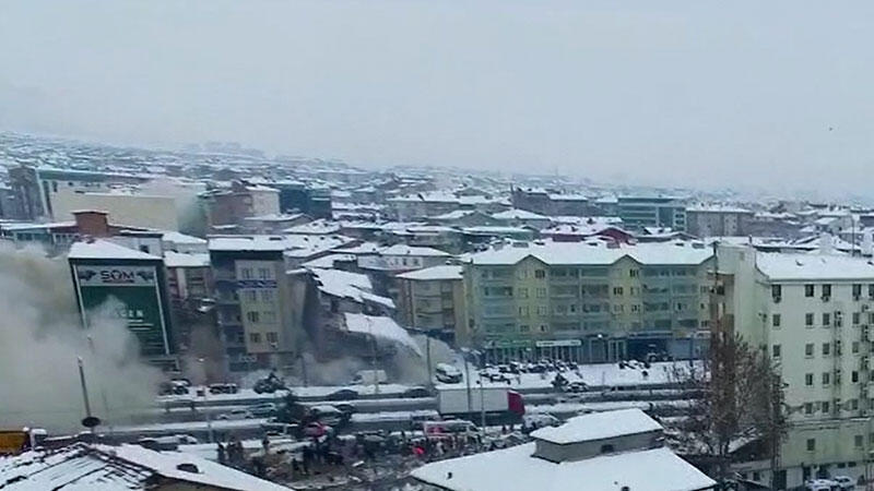 Malatya’da, 7.6’lık depremde binaların çökmesi dron ile kaydedildi | Kahramanmaraş, Gaziantep, Şanlıurfa, Diyarbakır, Adana, Adıyaman, Osmaniye, Hatay, Kilis, Malatya Malatya’da, 7.6’lık depremde binaların çökmesi dron ile kaydedildi | Kahramanmaraş, Gaziantep, Şanlıurfa, Diyarbakır, Adana, Adıyaman, Osmaniye, Hatay, Kilis, Malatya