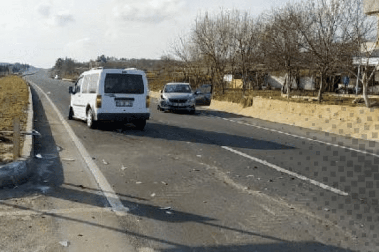 Trafik Kazası: 2 Yaralı
