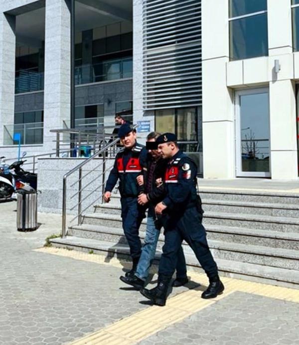 28 yıl hapisle aranan ‘Çocuğa cinsel istismar’ hükümlüsü yakalandı 28 yıl hapisle aranan ‘Çocuğa cinsel istismar’ hükümlüsü yakalandı
