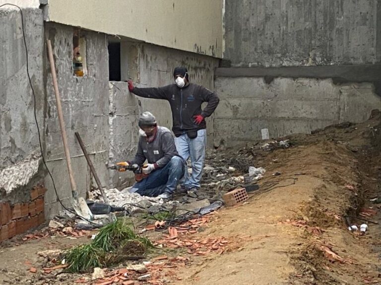 Altı Katlı Binanın Perde Betonunu Keserken Böyle Görüntülendiler