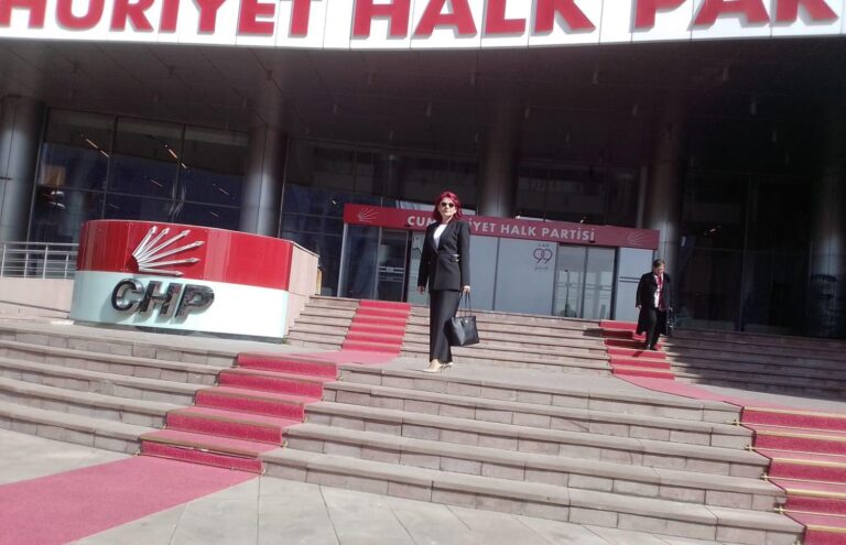 Yazar ve İş İnsanı Leman Can Adaylık Başvurusunu Yaptı!