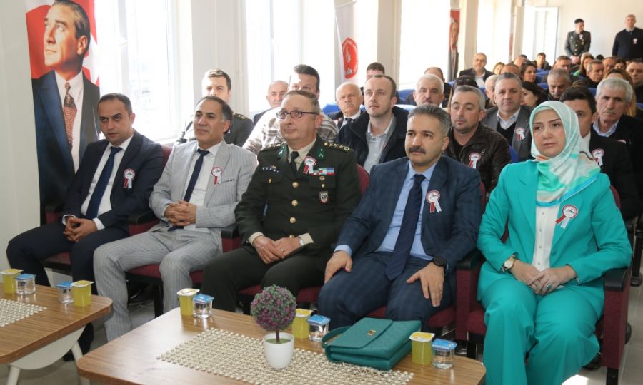 Ergene’de İstiklal Marşı’nın 102. Yıl Dönümü ve Mehmet Akif Ersoy’u Anma Günü Programı Düzenlendi Ergene’de İstiklal Marşı’nın 102. Yıl Dönümü ve Mehmet Akif Ersoy’u Anma Günü Programı Düzenlendi