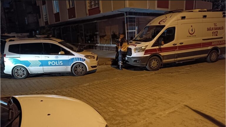 Genç Adam Evinde Ölü Bulundu!