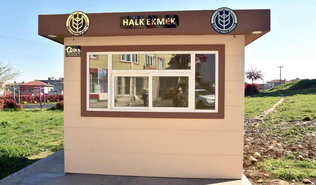 Çorlu Halk Ekmek Büfeleri Bugün Hizmete Giriyor! Çorlu Halk Ekmek Büfeleri Bugün Hizmete Giriyor!