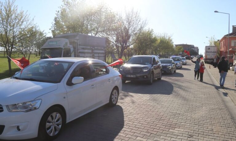 Ergene’de 23 Nisan Coşkusu Araç Korteji İle Taçlandı