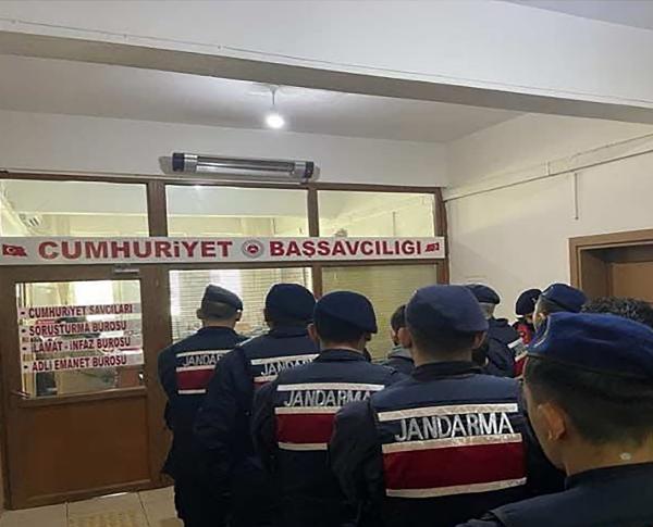 Kırklareli’nde jandarma’ya  saldıran baba-oğul serbest