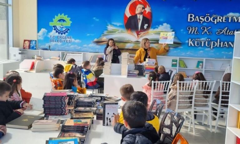 Küçük Öğrenciler Başöğretmen Mustafa Kemal Atatürk Kütüphanesini Ziyaret Etti