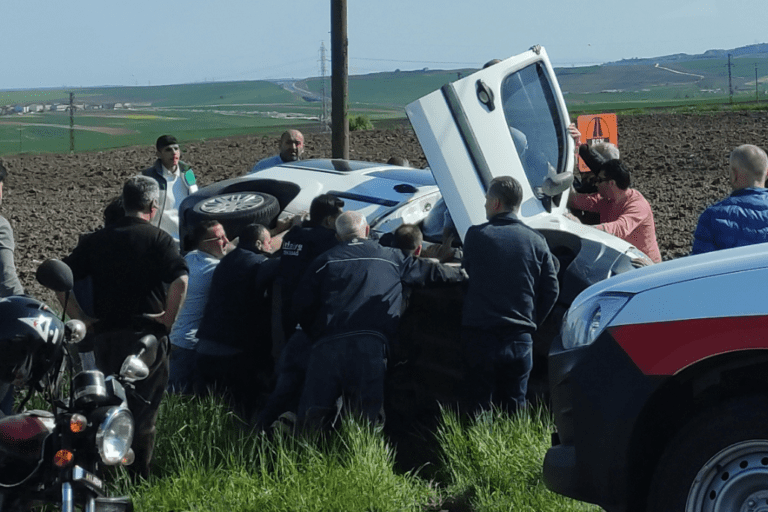 Kontrolünü Kaybeden Araç Kaza Yaptı: 1 Yaralı!