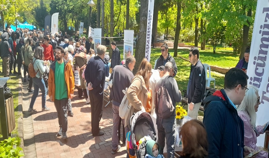 BÜYÜKŞEHİR, ÇANAKKALE’DE DÜZENLENEN YEREL TOHUM TAKAS ŞENLİĞİNDE YERİNİ ALDI BÜYÜKŞEHİR, ÇANAKKALE’DE DÜZENLENEN YEREL TOHUM TAKAS ŞENLİĞİNDE YERİNİ ALDI