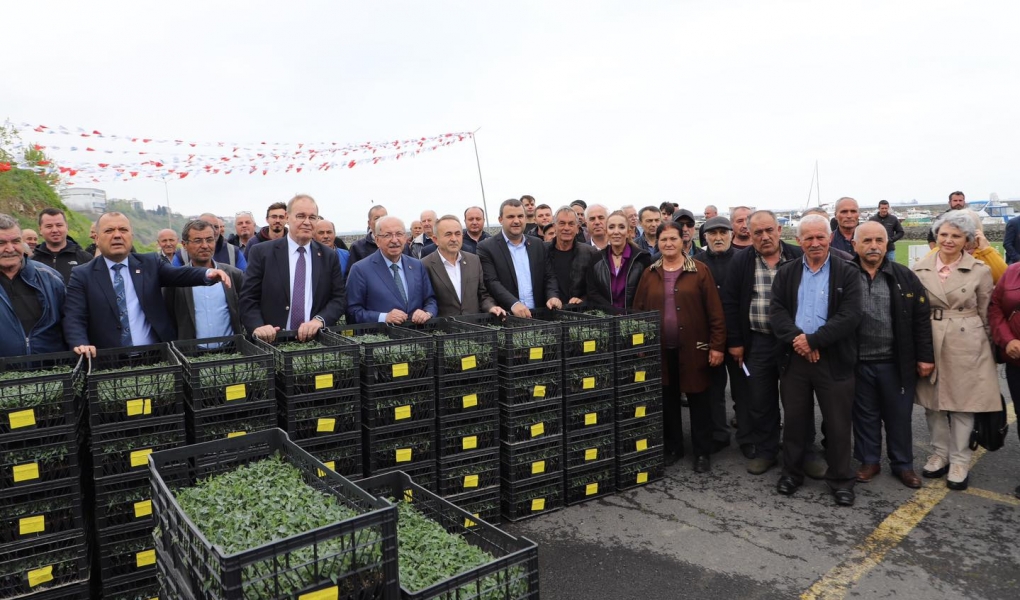 Büyükşehirden Tarıma Büyük Destek Büyükşehirden Tarıma Büyük Destek