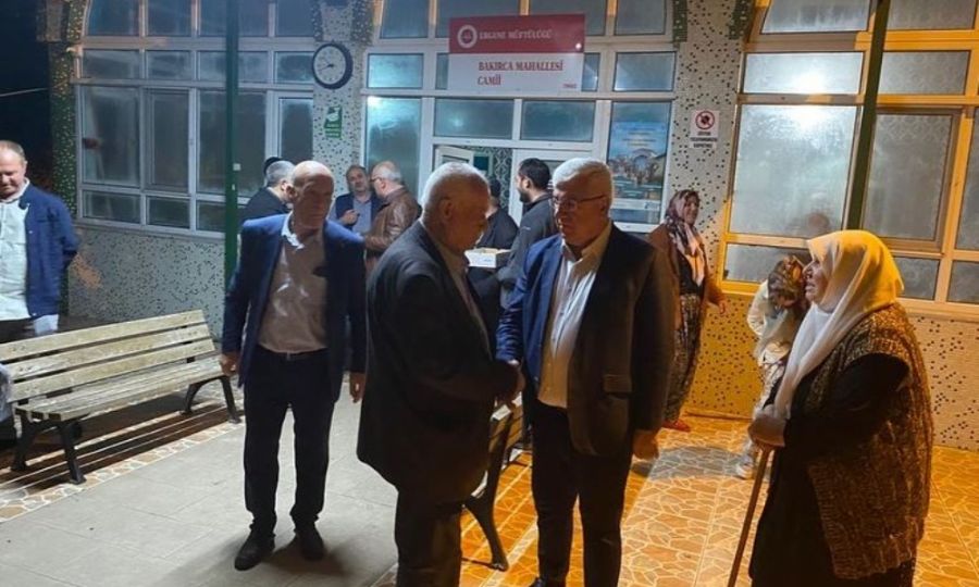 Ergene Belediye Başkanı Rasim Yüksel Hacı Adaylarının Mevlid-i Şerif Programına Katıldı Ergene Belediye Başkanı Rasim Yüksel Hacı Adaylarının Mevlid-i Şerif Programına Katıldı