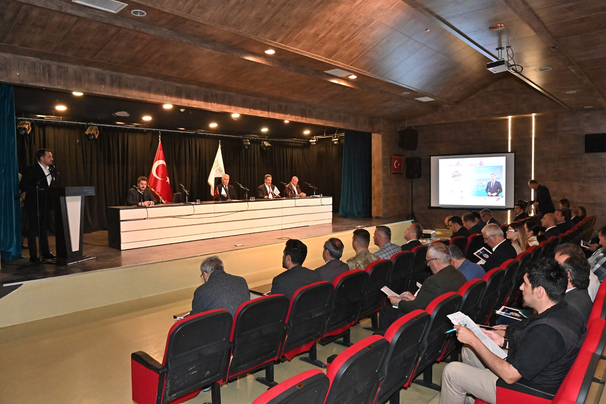 Kiraz Festivali İcra Komitesi toplandı Kiraz Festivali İcra Komitesi toplandı