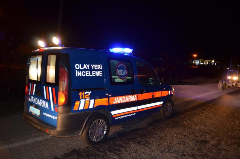 Araç İçinde Erkek Cesedi Bulundu!