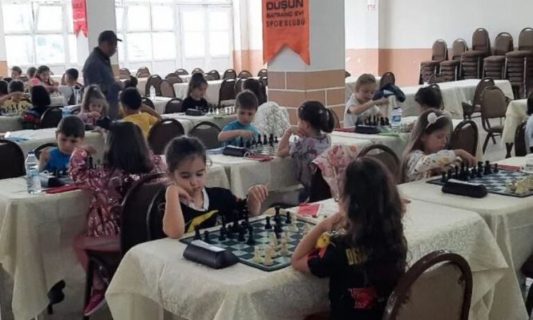 Ergene Belediyesi Sponsorluğunda Satranç Turnuvası Düzenlendi