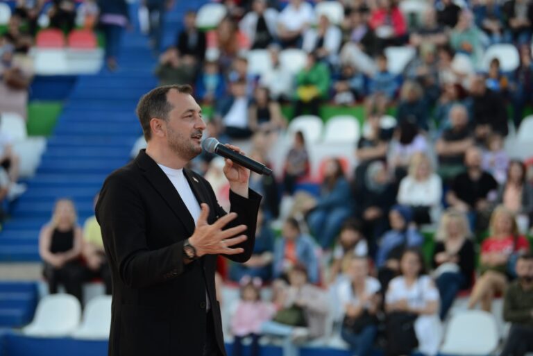 Kiraz Festivali coşkulu etkinliklerle başladı