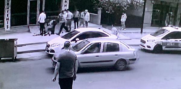 İki Grubun Kavgası Güvenlik Kamerasında