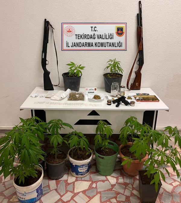 Uyuşturucu Operasyonu; 23 Kişi Gözaltında
