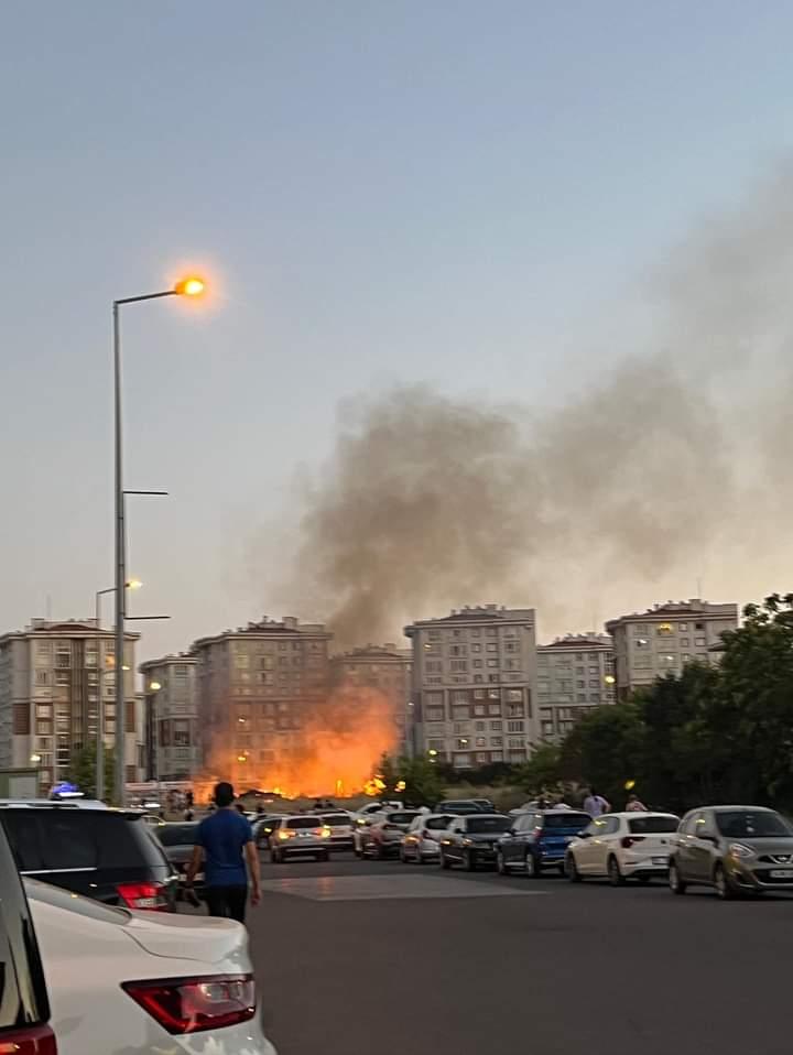 Otluk Alanda Çıkan Yangın Korkuttu!