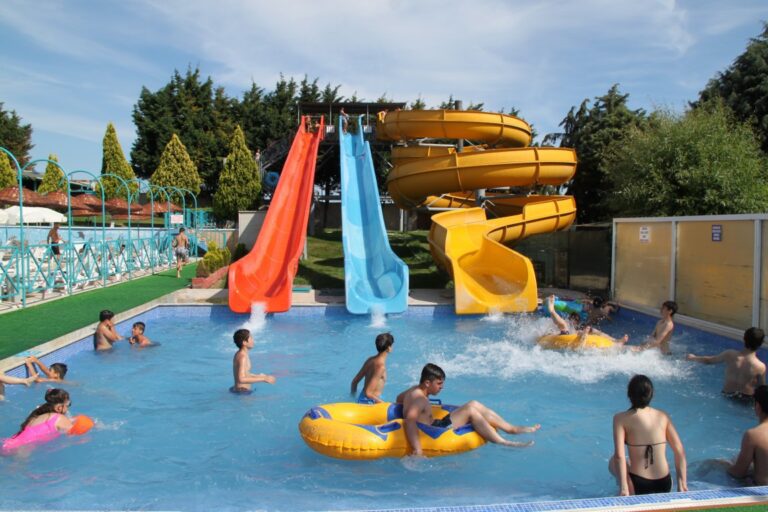 Çorlu Aquapark Giriş Ücreti Ne Kadar? Saat Kaçta Açılıyor? Cankurtaran Varmı?