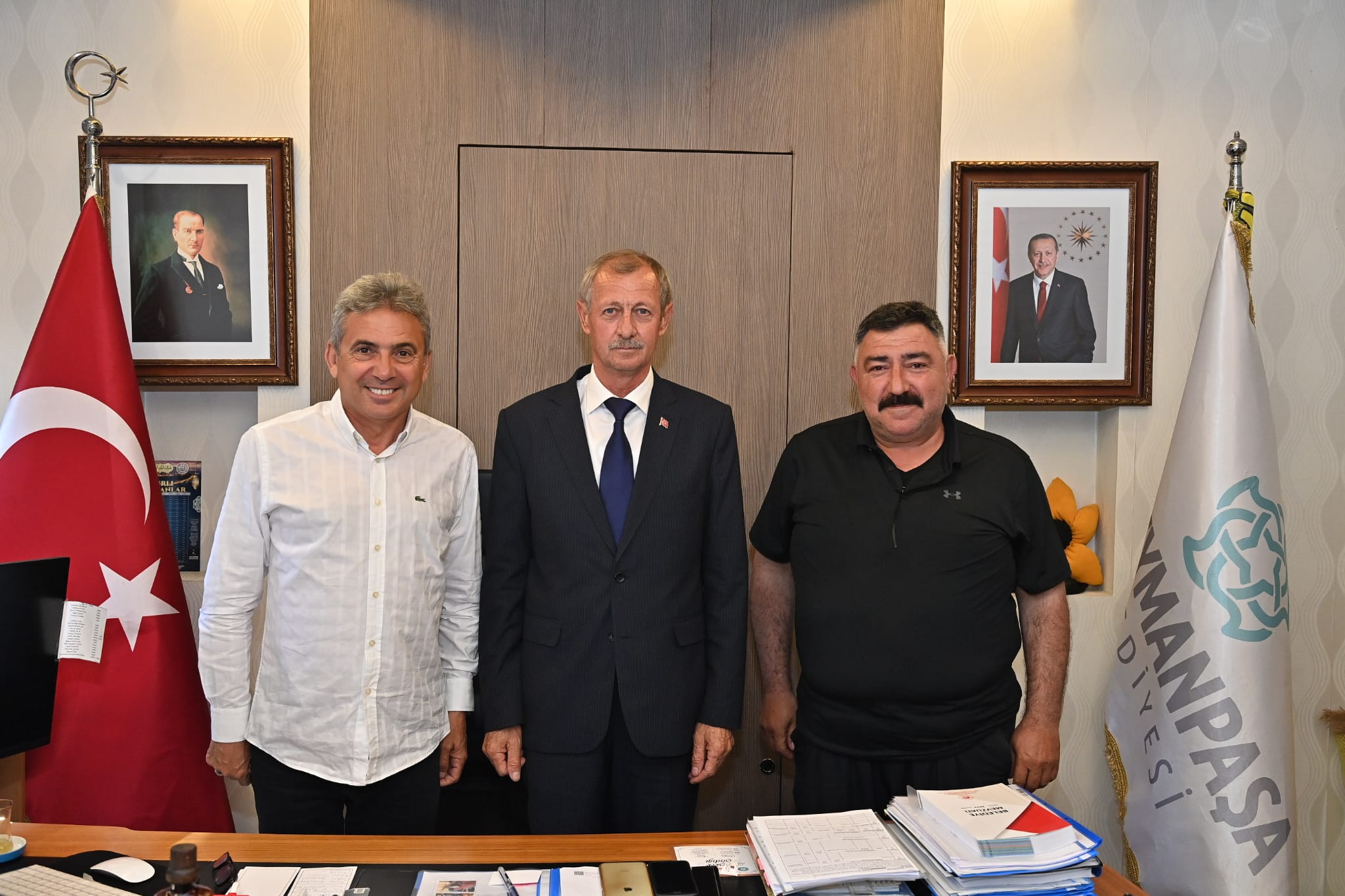 Başkan Uzunlar tebrik ziyaretlerini kabul etti Başkan Uzunlar tebrik ziyaretlerini kabul etti