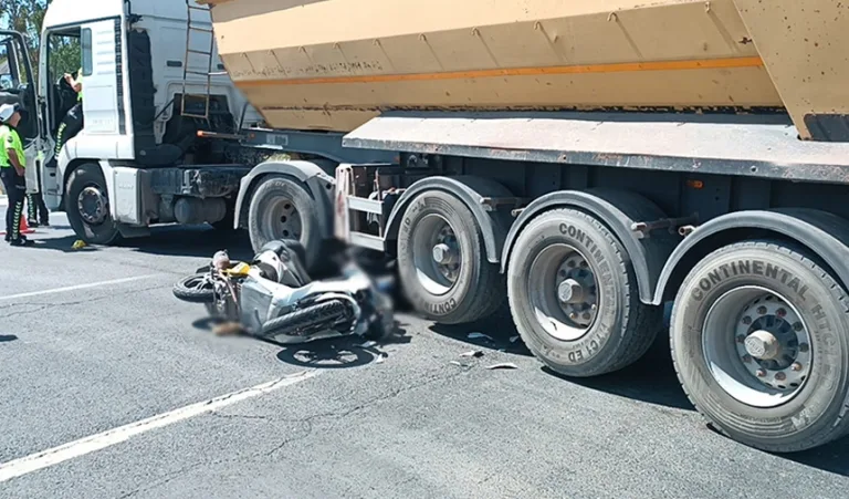Hafriyat Kamyonunun Altında Kalan Motosiklet Sürücüsü Öldü!