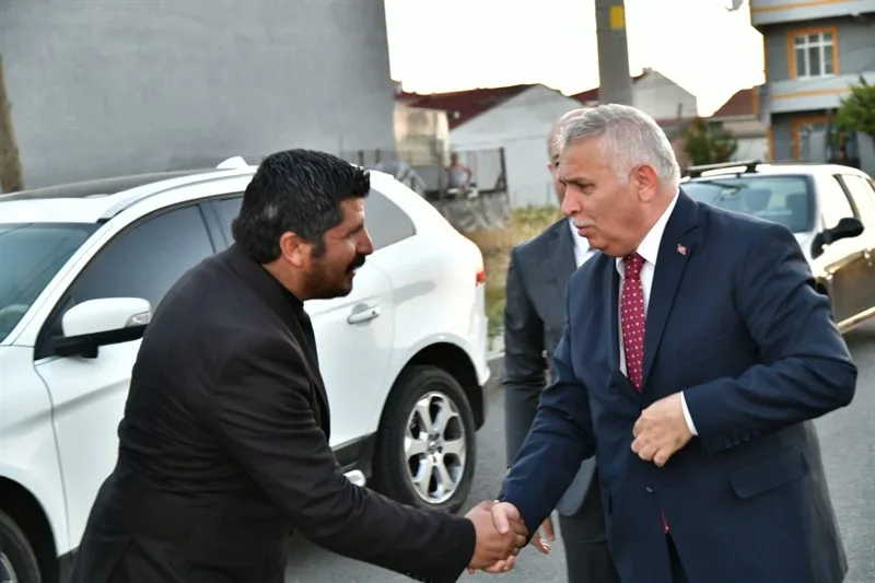 Vali Aziz Yıldırım Muharrem Ayı Münasebetiyle Düzenlenen Muharrem Orucu Lokması Programına Katıldı Vali Aziz Yıldırım Muharrem Ayı Münasebetiyle Düzenlenen Muharrem Orucu Lokması Programına Katıldı