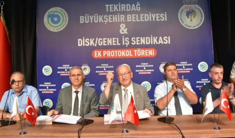 İMZALANAN EK ZAM PROTOKOLÜ SONRASINDA PERSONELDEN “EN BABA BAŞKAN KADİR BAŞKAN” TEZAHÜRATI