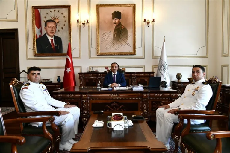 Sahil Güvenlik Kuzey Marmara Grup Komutanı Binbaşı Ziya Can Gürsoy Vali Soytürk’ü Ziyaret Etti