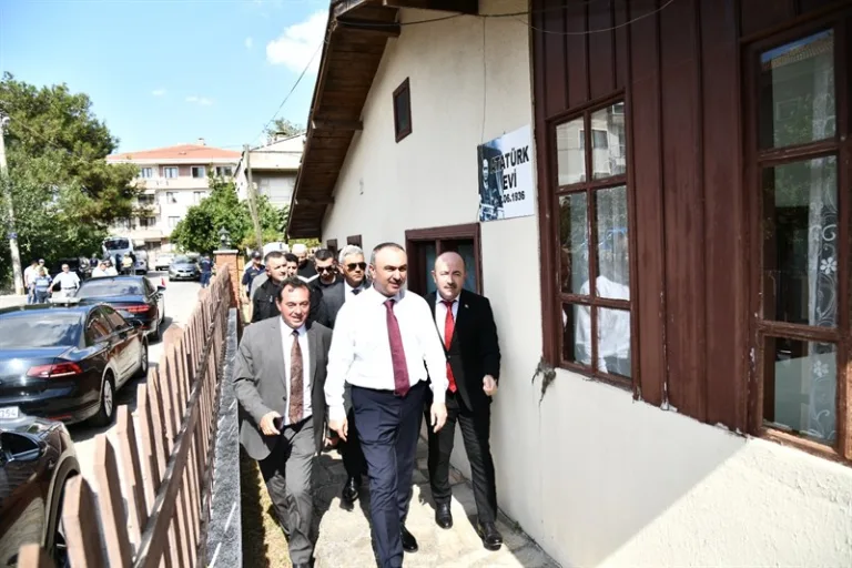 Vali Soytürk Muratlı Atatürk Evi’ni Ziyaret Etti
