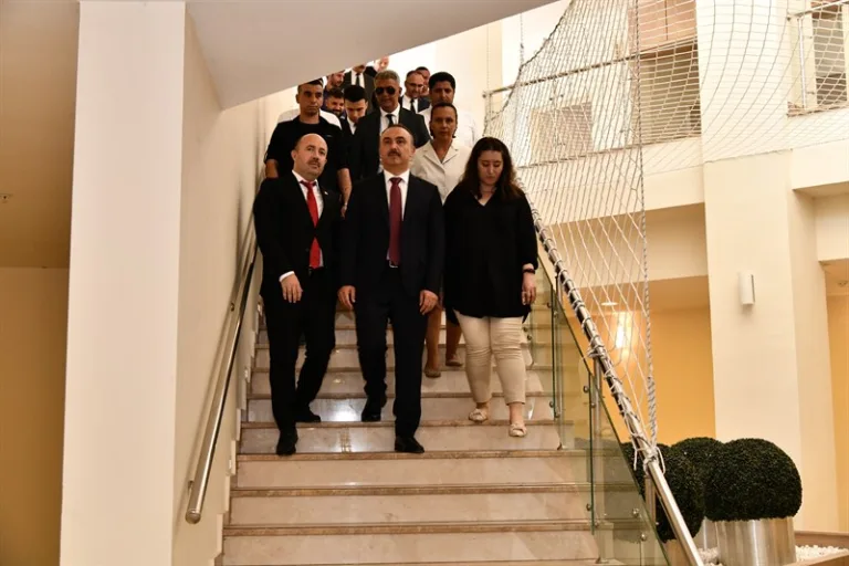 Vali Soytürk Muratlı Kültür Merkezini Ziyaret Ederek İncelemelerde Bulundu