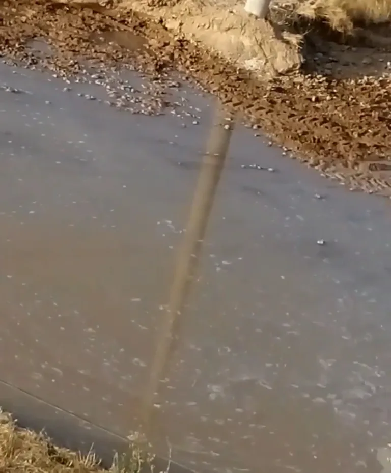 Kazı Çalışması Mahalleyi Havuza Döndürdü