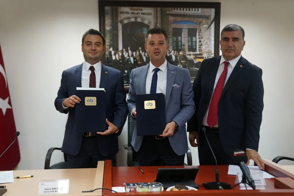 Çorlu Belediyesi ile ÇTSO Ortak Hizmet Projesi Protokolü İmzaladı Çorlu Belediyesi ile ÇTSO Ortak Hizmet Projesi Protokolü İmzaladı