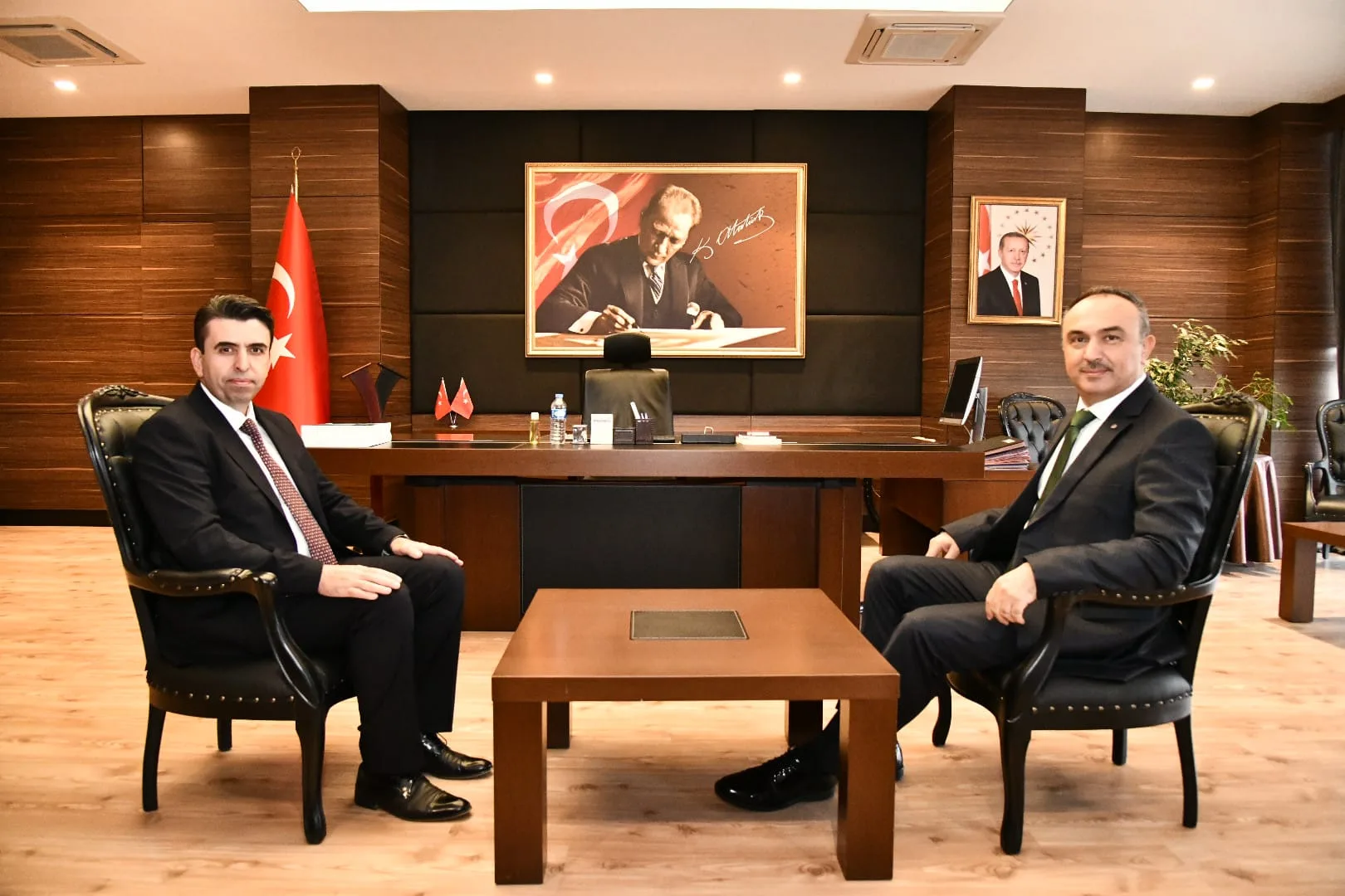 Vali Soytürk Çorlu Kaymakamlığını Ziyaret Etti Vali Soytürk Çorlu Kaymakamlığını Ziyaret Etti