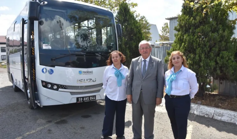 Kadın Otobüs Şoförleri İş Başında